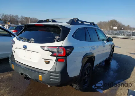 2022 Subaru Outback Wilderness z USA, uszkodzony, nr VIN 4S4BTGUD6N3162321